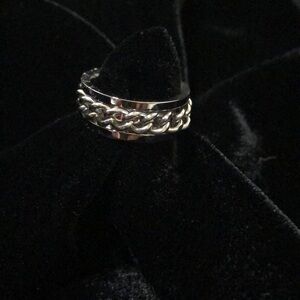 Cuban Chain Spinner Ring in stainless steel. Size 7